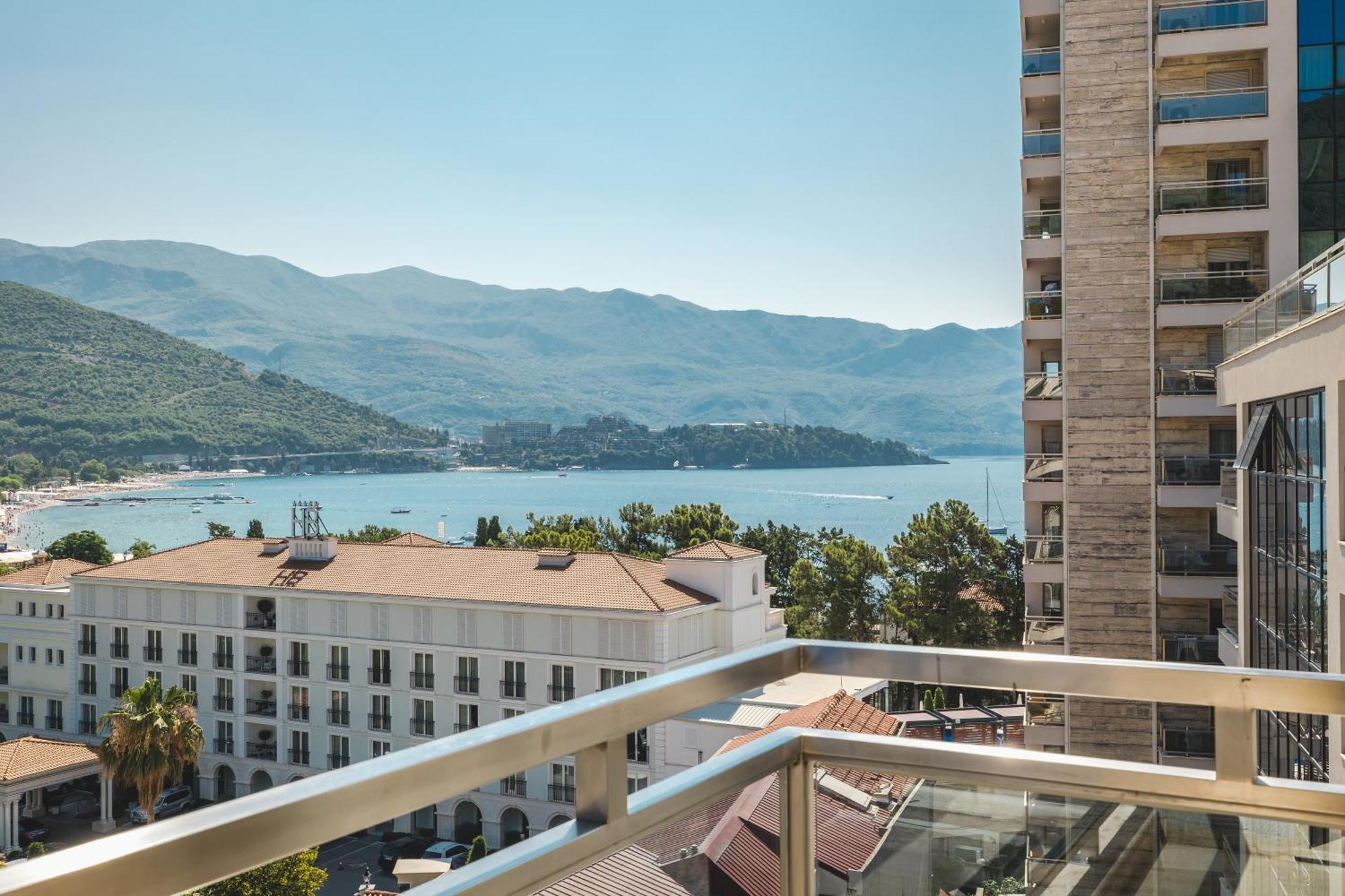 Gufo Apart Hotel Budva Exterior photo